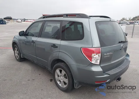 2011 Subaru Forester 2.5X z USA, uszkodzony, nr VIN JF2SHBBC8BH724058